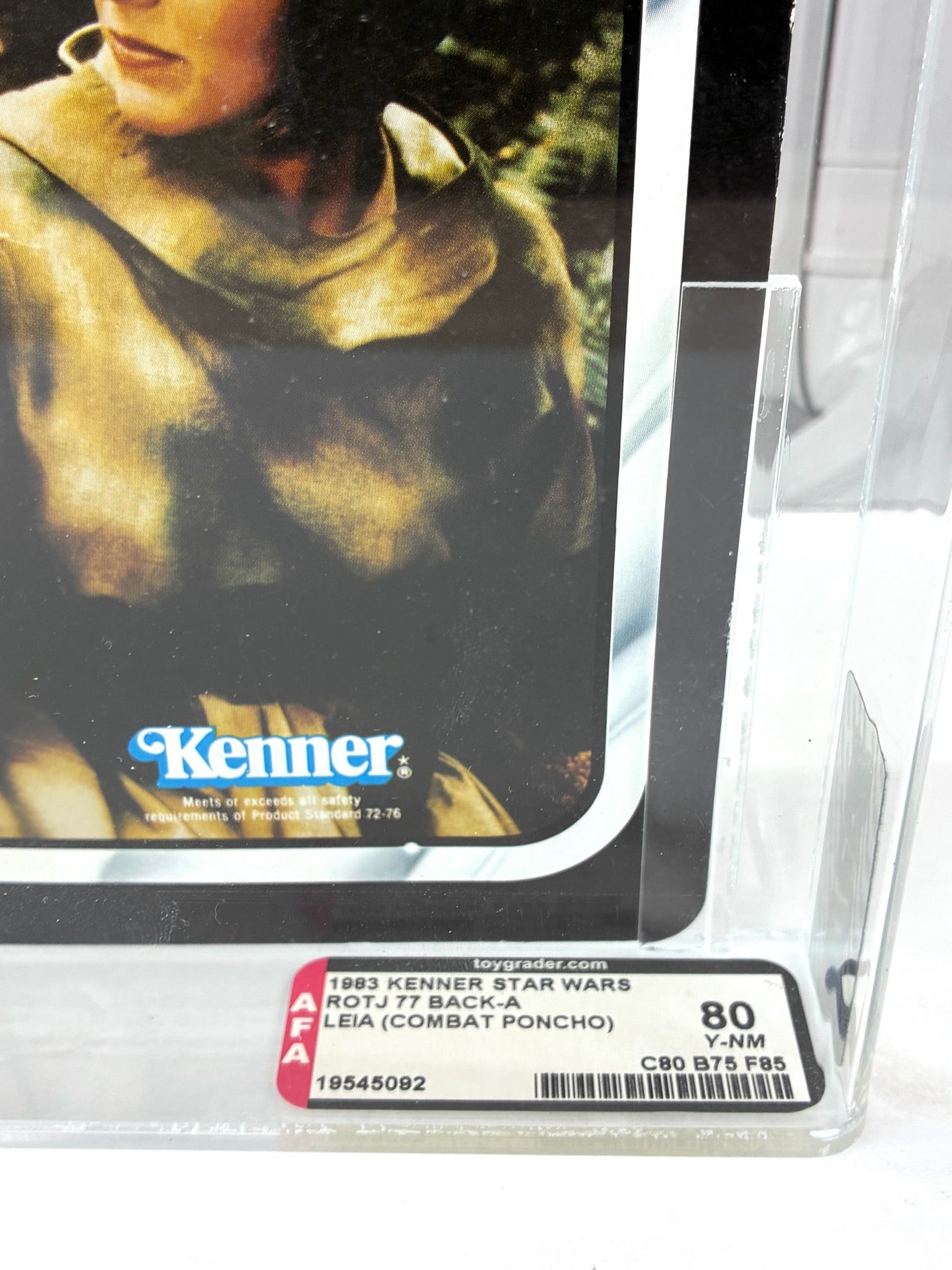 Vintage Star Wars 1984 Kenner LEIA PONCHO MOC ROTJ AFA Graded 80